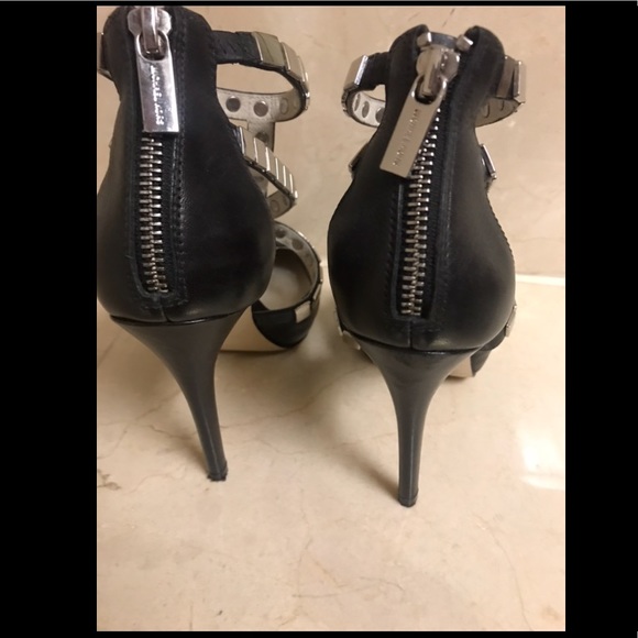Michael Kors black heels - Picture 3 of 5